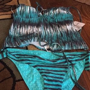 Oakley swimsuit xlarge new